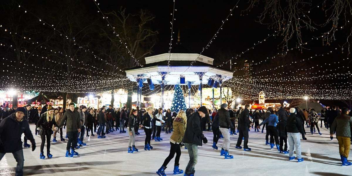 Как долго работает каток tower of london. Hyde Park Ice Rink. Каток арт. Новый год. Зима в Лондоне.