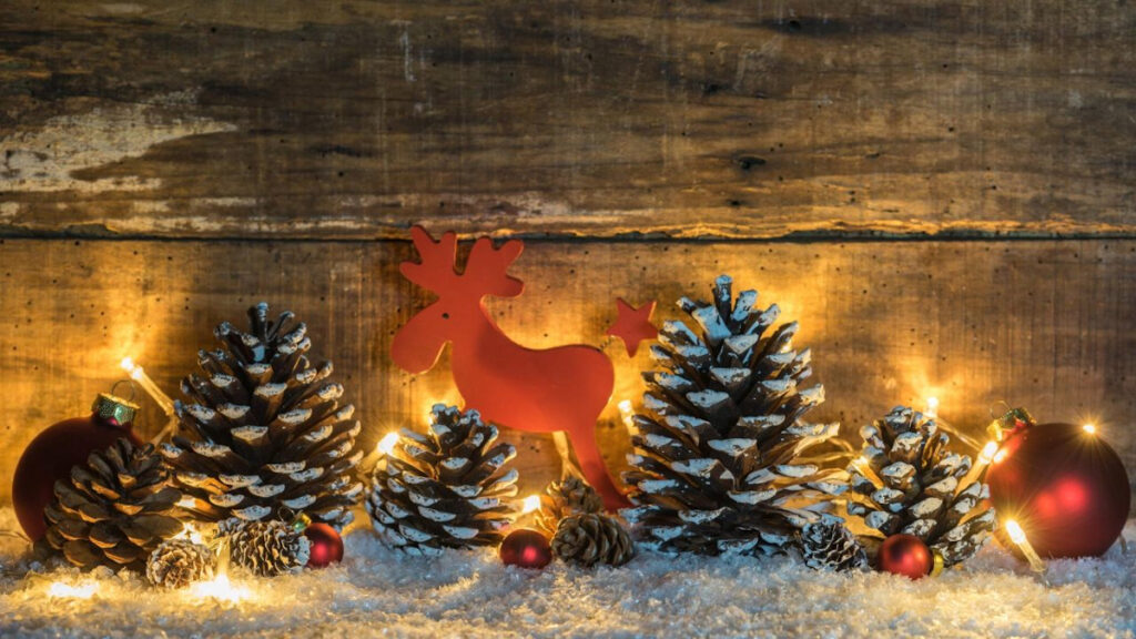 Manualidades de Navidad con piñas para decorar tu hogar 5