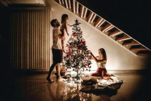 Adornos caseros para el árbol de navidad.