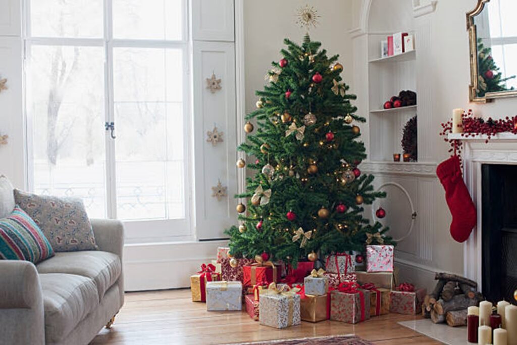 Claves para decorar el árbol de Navidad como un profesional 34