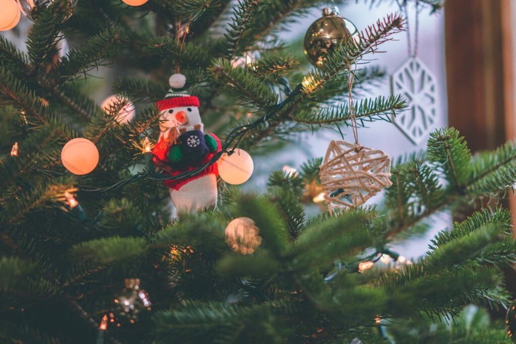 Ilumina el arbolito: elige las mejores luces para árbol de Navidad 1 Ilumina el arbolito: elige las mejores luces para árbol de Navidad 1